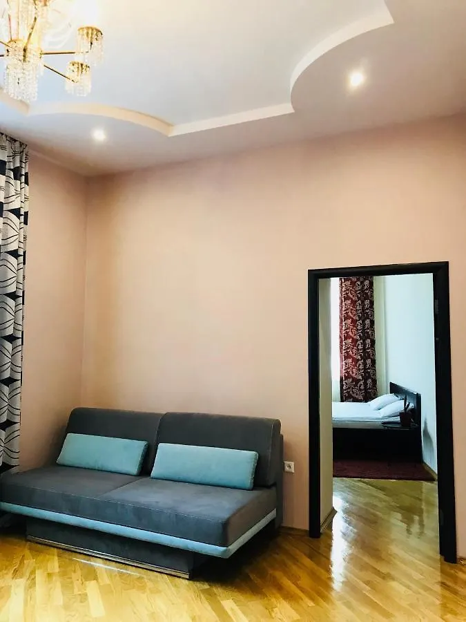 Iren Lviv Apartment 0*,